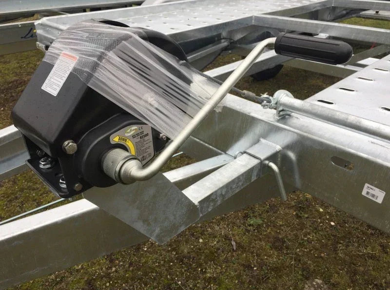 Remolque portacoches ptac 2700 kg entregado nuevo con 5 años de garantía